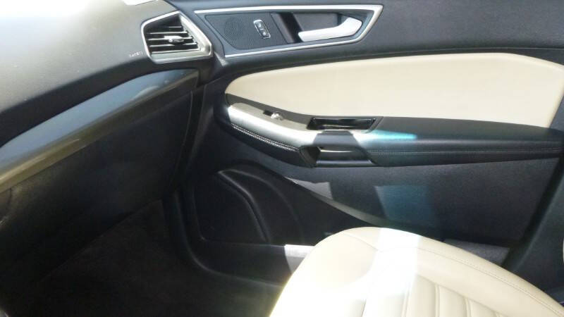 2020 Ford Edge