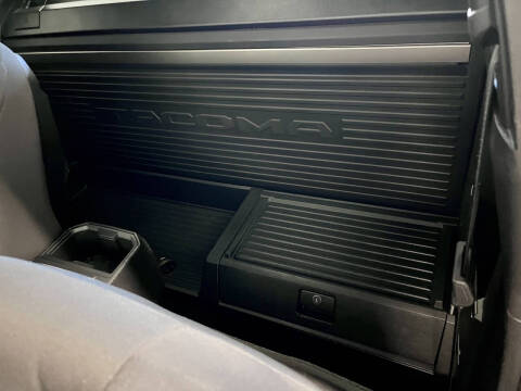 2024 Toyota Tacoma SR