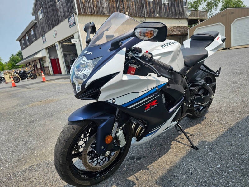 2023 Suzuki GSX 600r