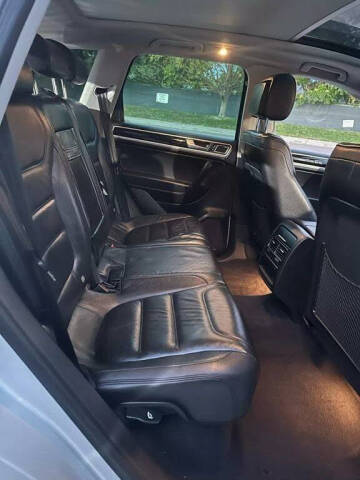 2014 Volkswagen Touareg V6 Executive