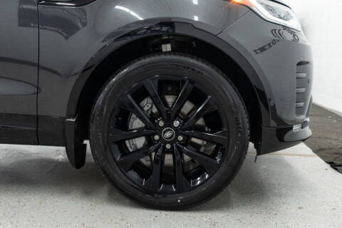 2023 Land Rover Discovery P300 S R-Dynamic