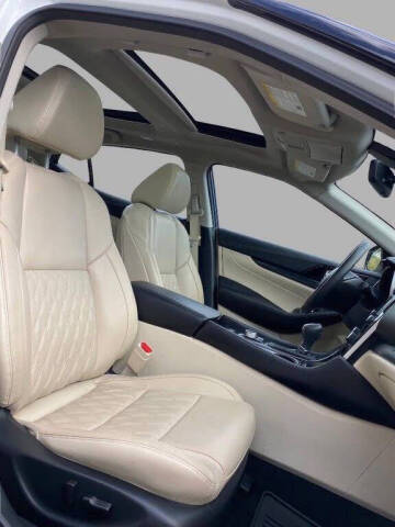 2023 Nissan Maxima 3.5 Platinum