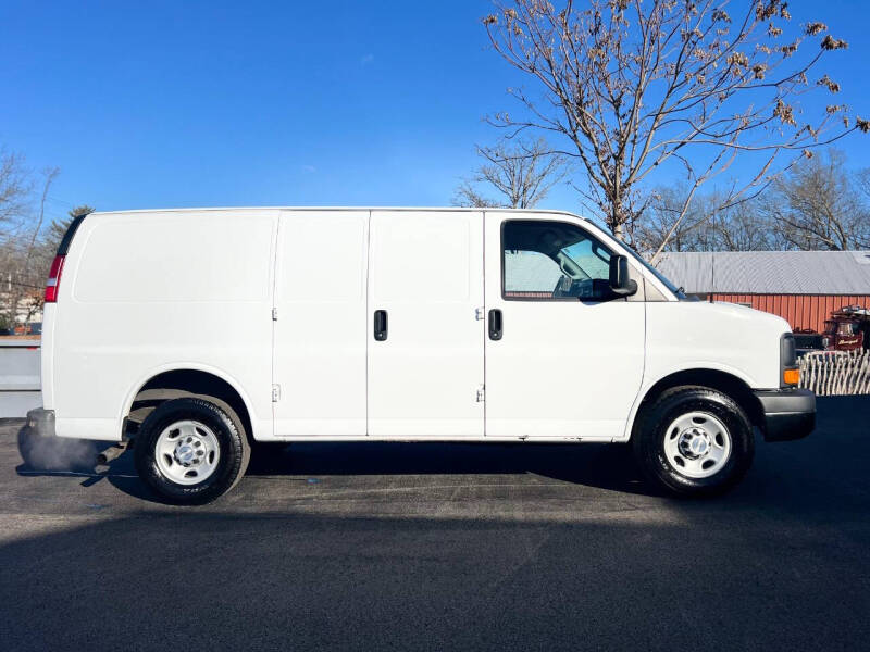 2017 Chevrolet Express 2500