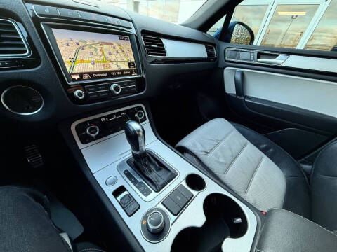 2017 Volkswagen Touareg V6 Wolfsburg