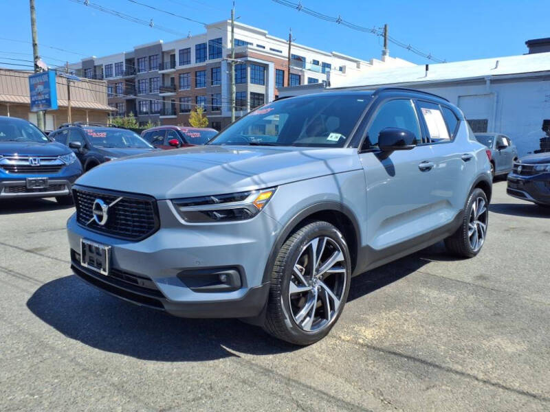 2021 Volvo XC40 T5 R-Design