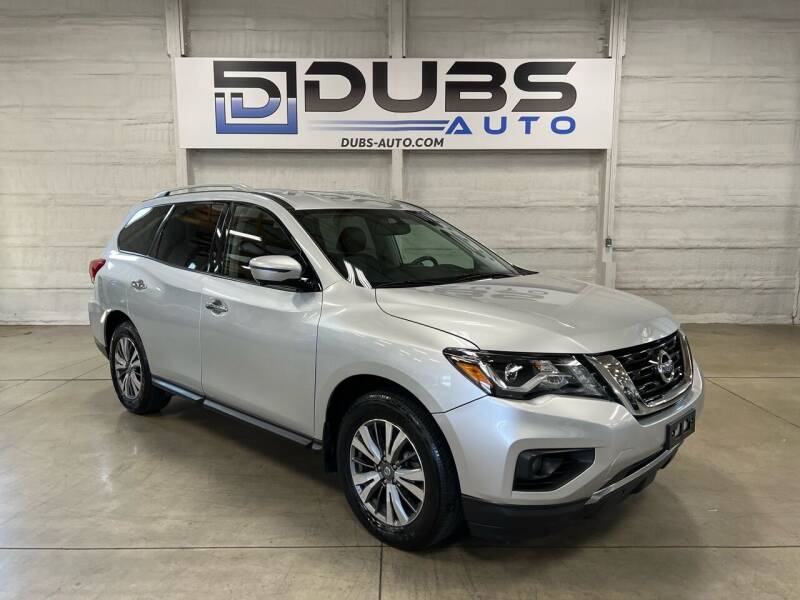 2020 Nissan Pathfinder for sale at DUBS AUTO LLC in Clearfield UT