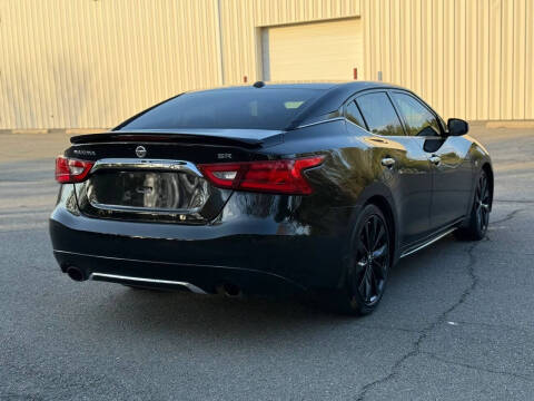 2017 Nissan Maxima