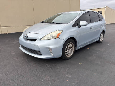 2014 Toyota Prius v Two