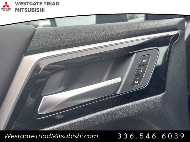 2026 Mitsubishi Outlander SEL
