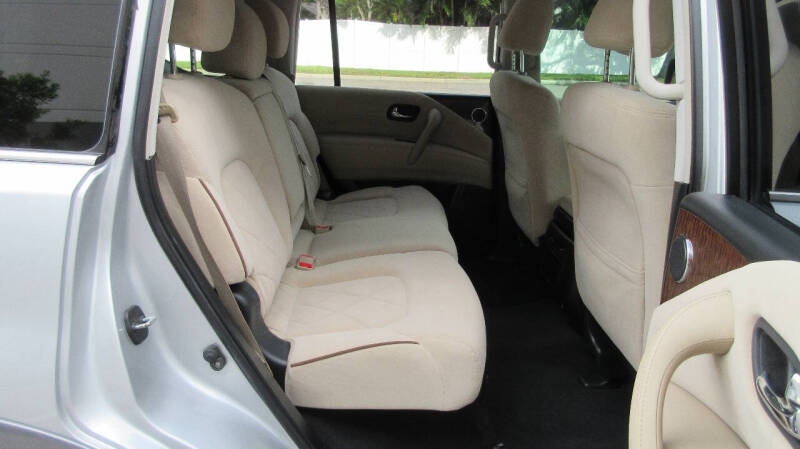 2017 Nissan Armada SV