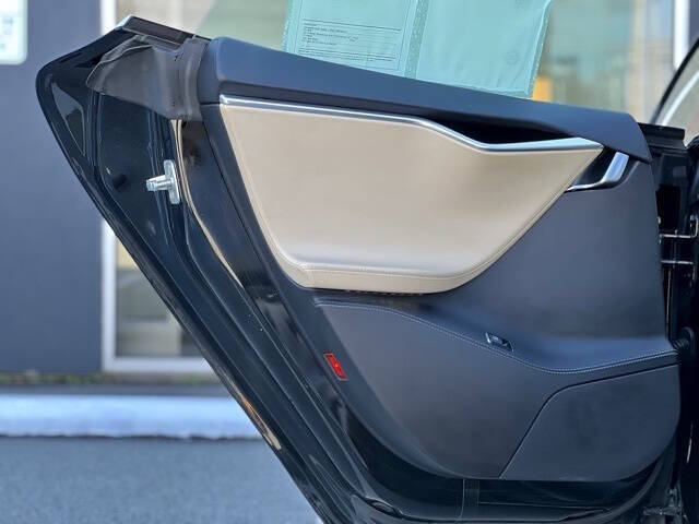 2017 Tesla Model S 90D