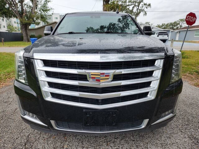 2017 Cadillac Escalade ESV Luxury