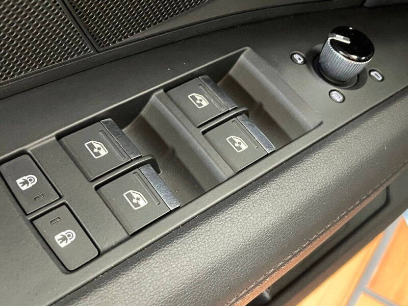 2024 Audi e-tron GT quattro Premium Plus