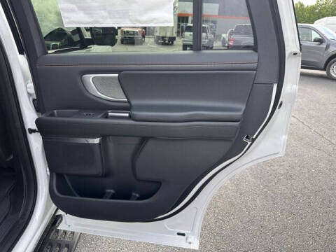 2027 Ford Expedition Tremor
