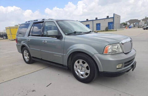 2005 Lincoln Navigator Luxury