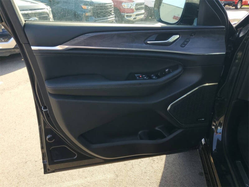 2025 Jeep Grand Cherokee L Overland