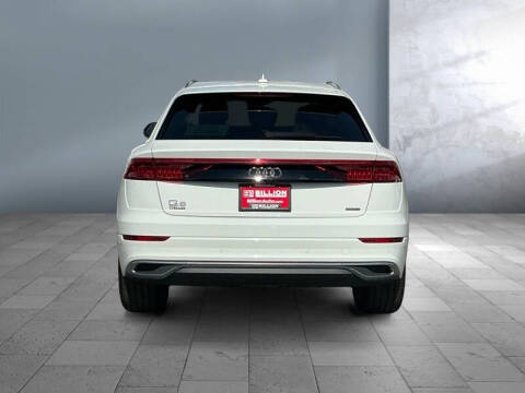 2022 Audi Q8 quattro Premium 55 TFSI