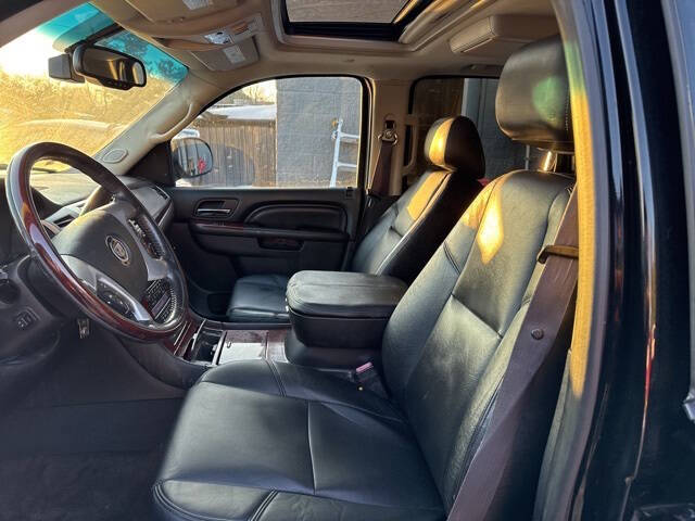 2011 Cadillac Escalade Luxury