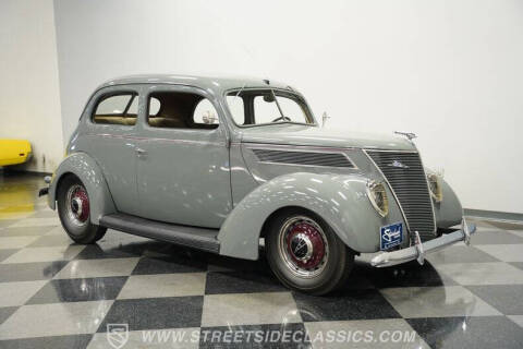1937 Ford Tudor