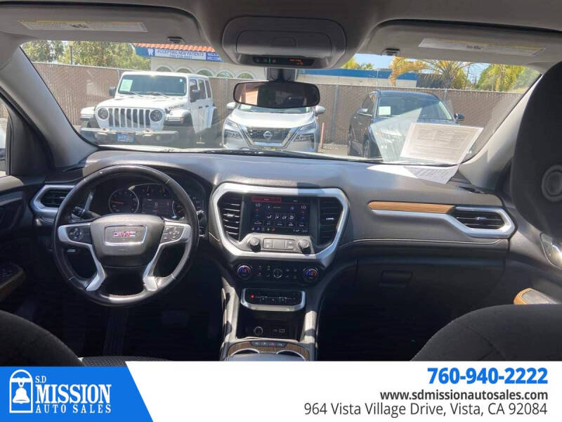 2020 GMC Acadia SLE