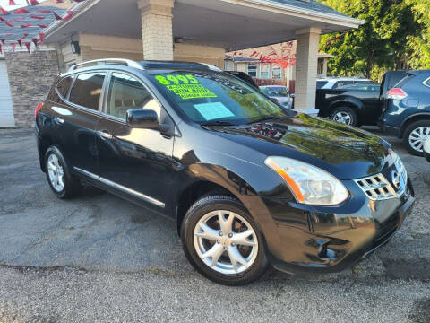 2011 Nissan Rogue for sale at Lake City Automotive in Milwaukee WI