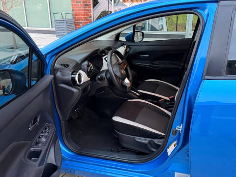 2022 Nissan Versa SV