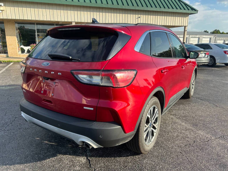 2020 Ford Escape SEL