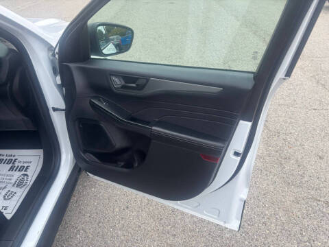 2024 Ford Escape Active