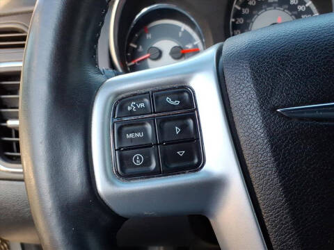 2012 Chrysler 200 Limited