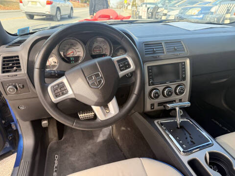 2011 Dodge Challenger SRT8 392