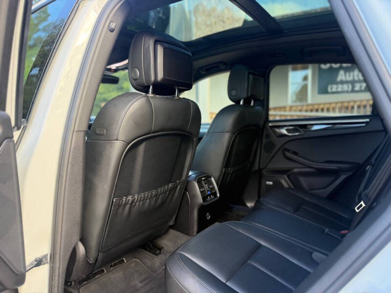 2020 Porsche Macan