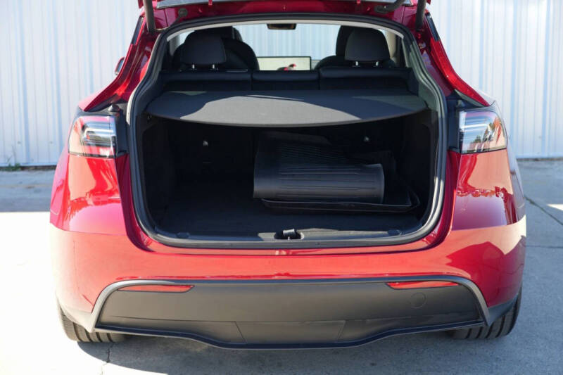 2024 Tesla Model Y Performance