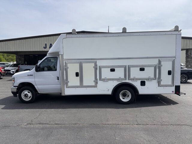 2024 Ford E-Series