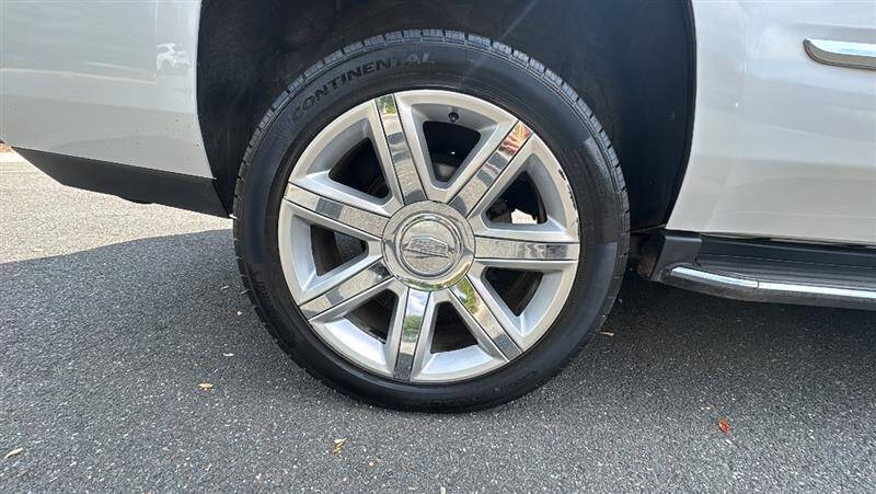 2017 Cadillac Escalade Luxury