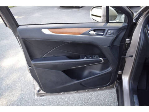 2019 Lincoln MKC Select
