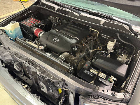 2018 Toyota Sequoia SR5