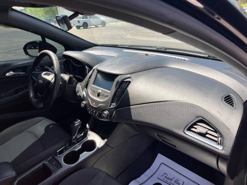 2018 Chevrolet Cruze LT Auto