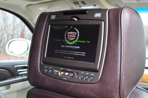 2013 Cadillac Escalade Platinum Edition