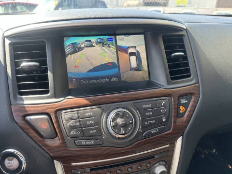2020 Nissan Pathfinder Platinum
