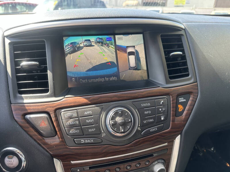 2020 Nissan Pathfinder Platinum
