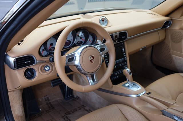 2011 Porsche 911 Carrera 4S