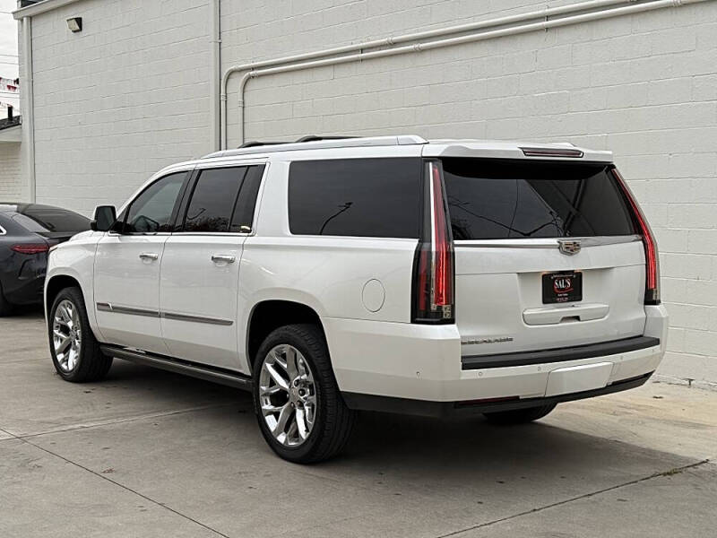 2017 Cadillac Escalade ESV Premium Luxury