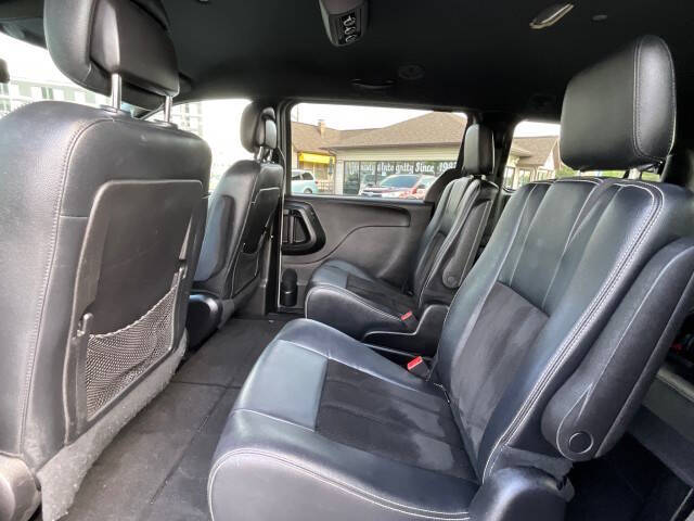 2016 Dodge Grand Caravan SXT Plus