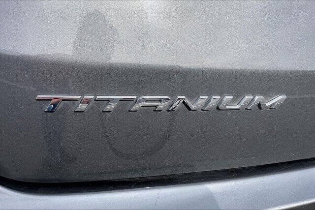 2022 Ford Edge Titanium