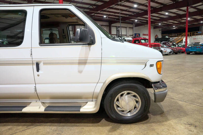 2002 Ford E-Series E-150