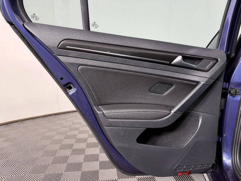 2018 Volkswagen Golf R 4Motion
