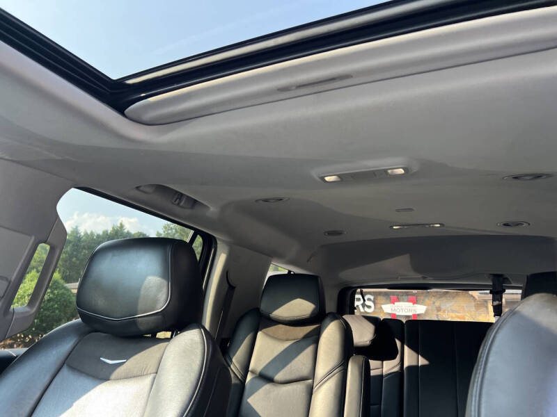 2018 Cadillac Escalade Luxury