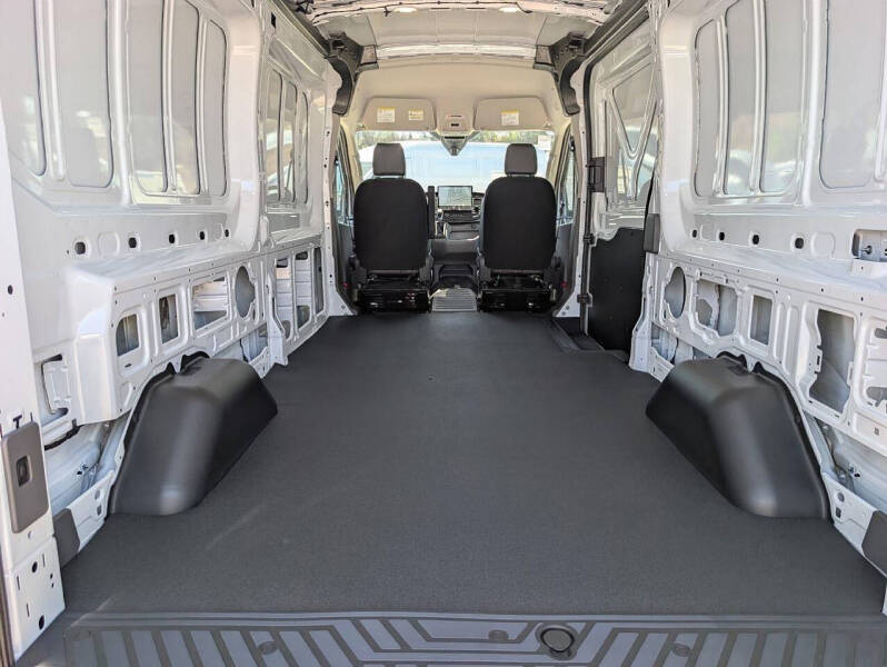 2026 Ford Transit 250