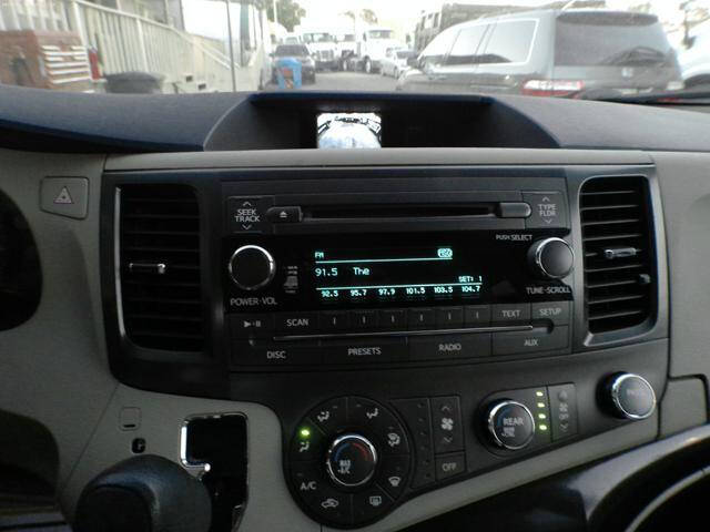 2011 Toyota Sienna