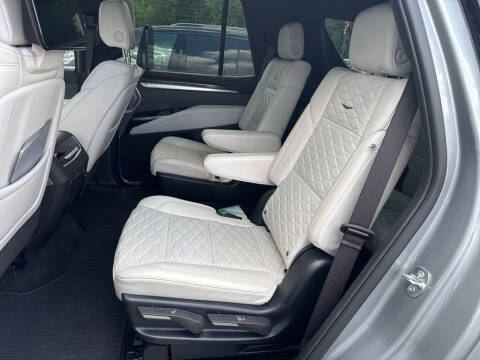 2025 Cadillac Escalade-V
